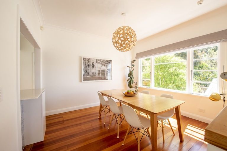 Photo of property in 189 Marine Parade, Seatoun, Wellington, 6022