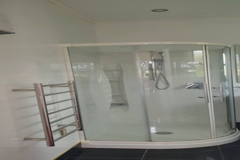 Photo of property in 12 Maple Grove, Kingston, Wellington, 6021