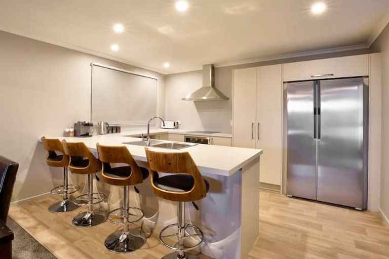 Photo of property in 28 Lawson Burrows Crescent, Te Anau, 9600