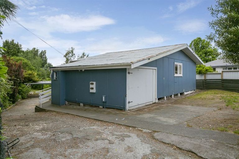 Photo of property in 60 Matuku Street, Two Mile Bay, Taupo, 3330