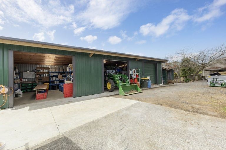 Photo of property in 308 Henderson Valley Road, Henderson Valley, Auckland, 0612