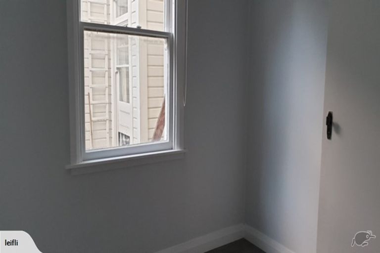 Photo of property in 76 Tinakori Road, Thorndon, Wellington, 6011