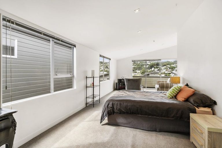 Photo of property in 3/3 Severn Street, Island Bay, Wellington, 6023