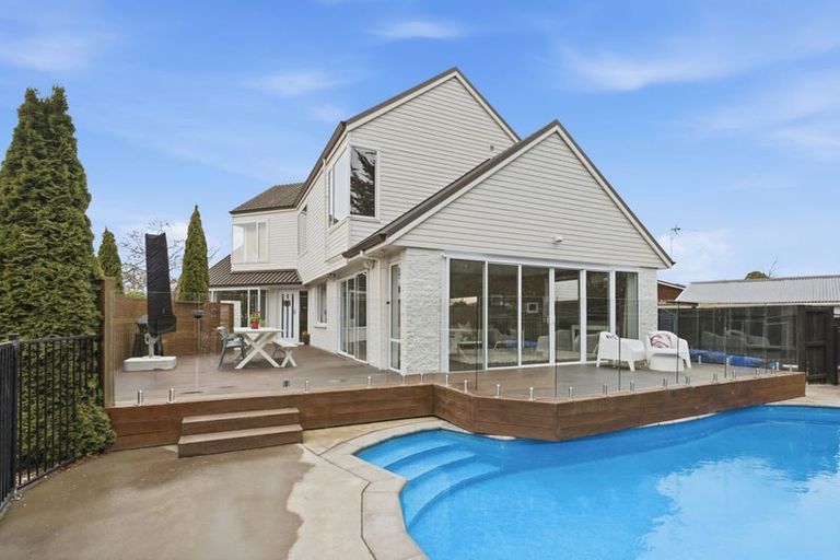 Photo of property in 481 Avonhead Road, Avonhead, Christchurch, 8042
