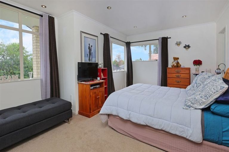 Photo of property in 27c Swanson Road, Henderson, Auckland, 0610