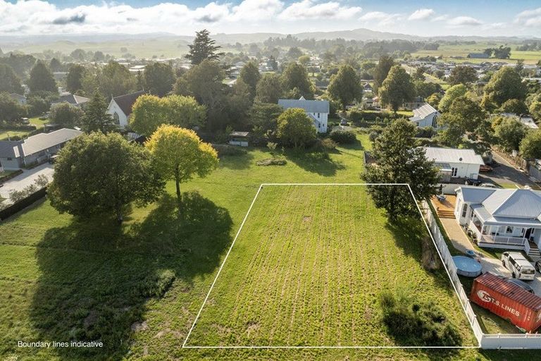 Photo of property in 15 Rochfort Street, Otane, 4202