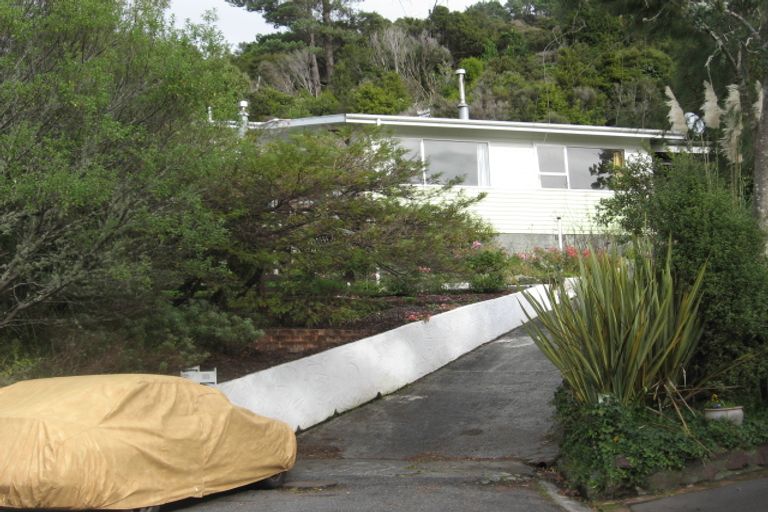 Photo of property in 11 Ngahere Street, Stokes Valley, Lower Hutt, 5019