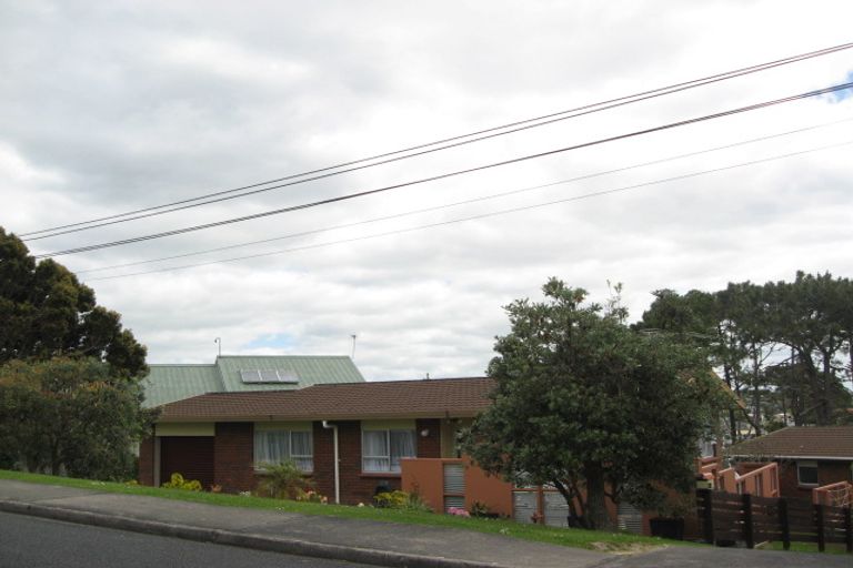 Photo of property in 2/29 Walbrook Road, Manly, Whangaparaoa, 0930