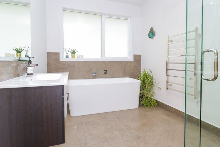 Photo of property in 54 Kanuka Drive, Waitarere, Levin, 5510