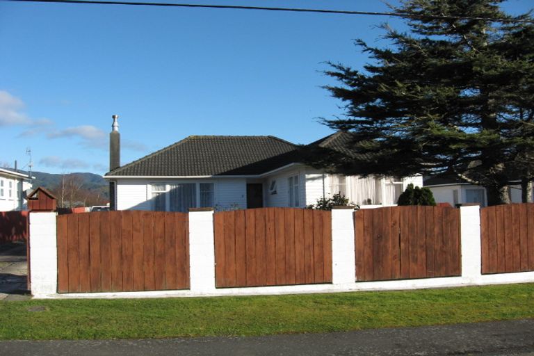 Photo of property in 7 Donnelley Drive, Wainuiomata, Lower Hutt, 5014
