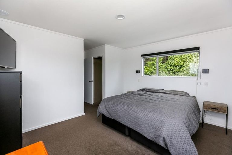 Photo of property in 11 Crownhill Street, Spotswood, New Plymouth, 4310