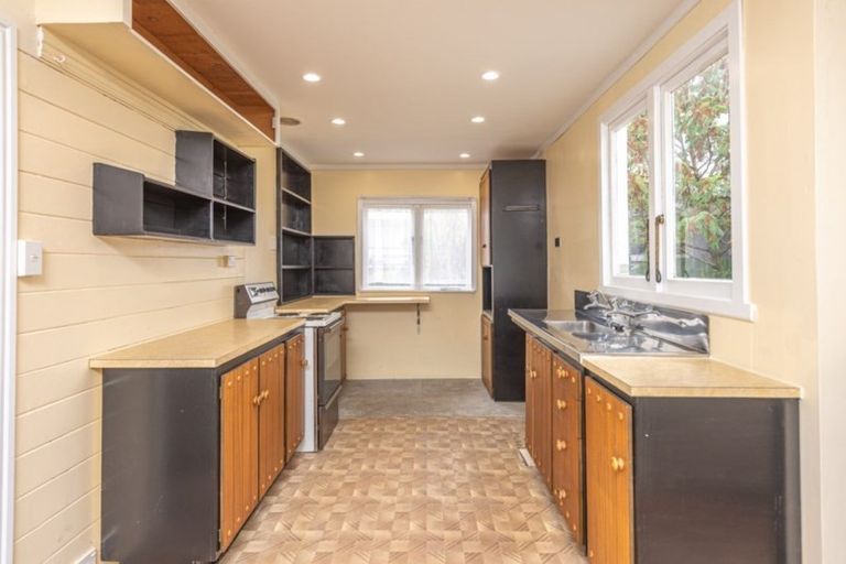 Photo of property in 20 Ruapehu Street, Castlecliff, Whanganui, 4501