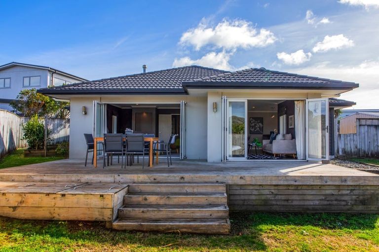 Photo of property in 59 Nelson Avenue, Aotea, Porirua, 5024