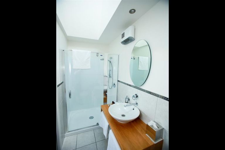 Photo of property in 12 Hamilton Drive, Lake Tekapo, 7999