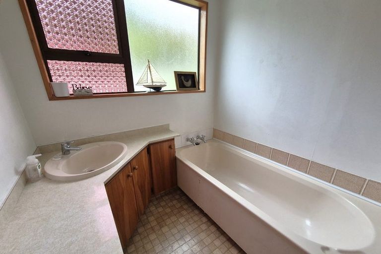 Photo of property in 73 Devon Street, Picton, 7220