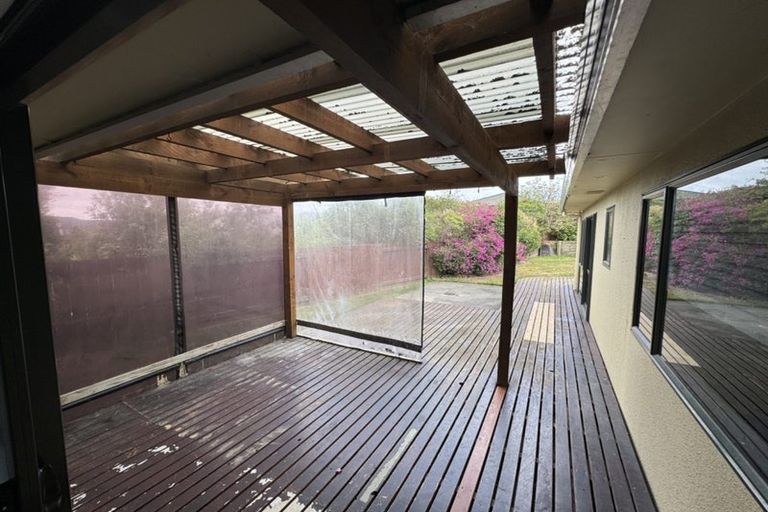 Photo of property in 11 Aspen Way, Kelvin Grove, Palmerston North, 4414