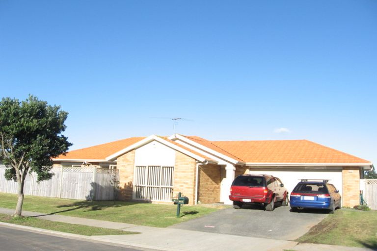 Photo of property in 18 Ashmere Lane, Weymouth, Auckland, 2103