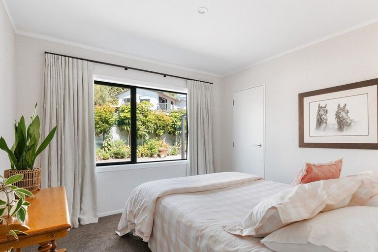 Photo of property in 37 Pohutukawa Drive, Athenree, Katikati, 3177