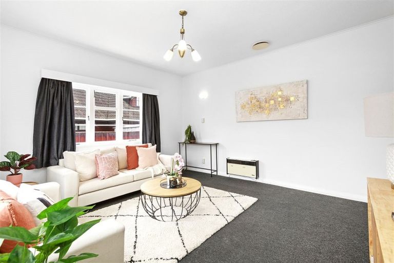 Photo of property in 18b Cressy Street, Waterloo, Lower Hutt, 5011