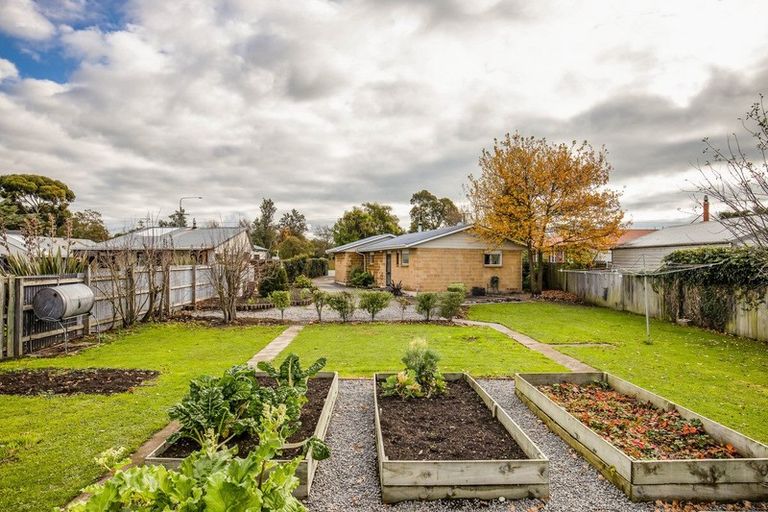 Photo of property in 110 Main North Road, Woodend, 7610