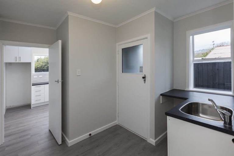 Photo of property in 257 Fifield Terrace, Opawa, Christchurch, 8023