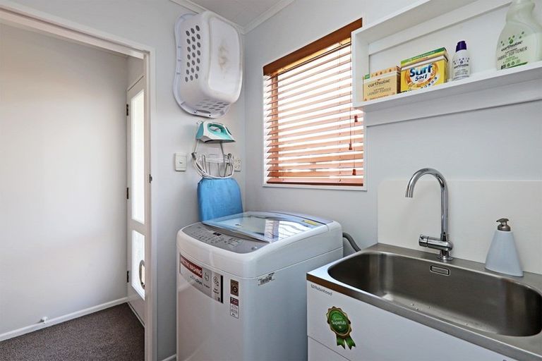 Photo of property in 2/84a Gloucester Street, Greenmeadows, Napier, 4112