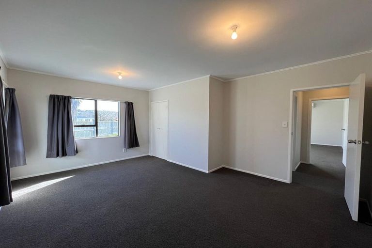 Photo of property in 130a Awaroa Road, Helensville, 0800