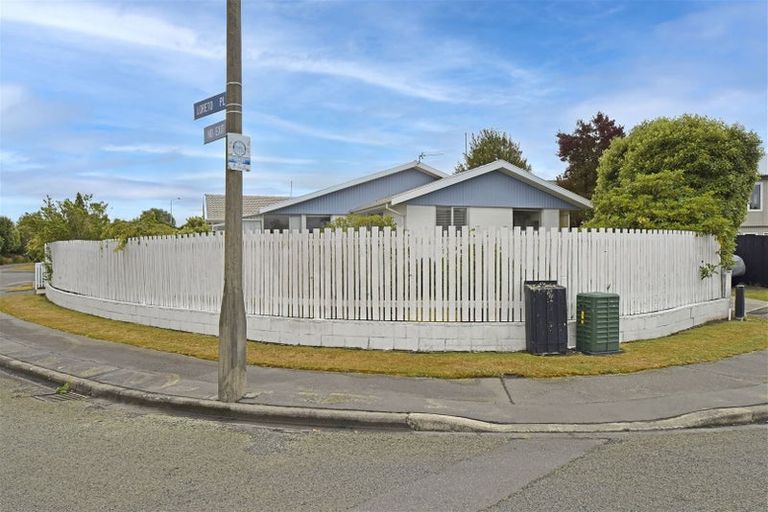 Photo of property in 2/2 Loreto Place, Hornby, Christchurch, 8042