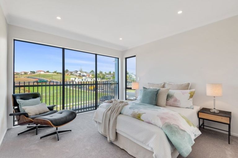 Photo of property in 40 Cambie Avenue, Red Beach, 0932