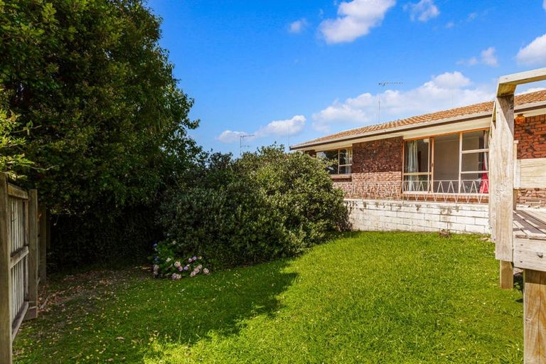 Photo of property in 3/4173a Great North Road, Glen Eden, Auckland, 0602