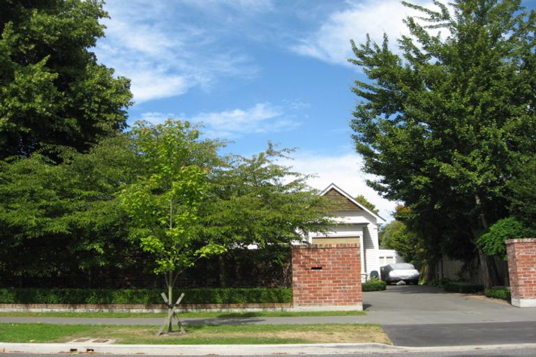 Photo of property in 10 Stratford Street, Merivale, Christchurch, 8014