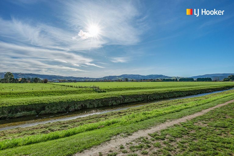 Photo of property in 8 Esk Place, Mosgiel, 9024