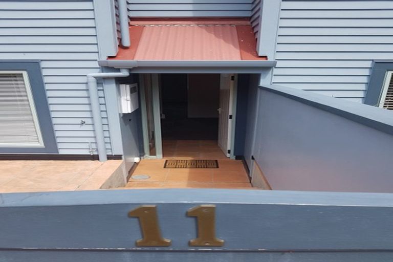 Photo of property in 11/93a Kelburn Parade, Kelburn, Wellington, 6012