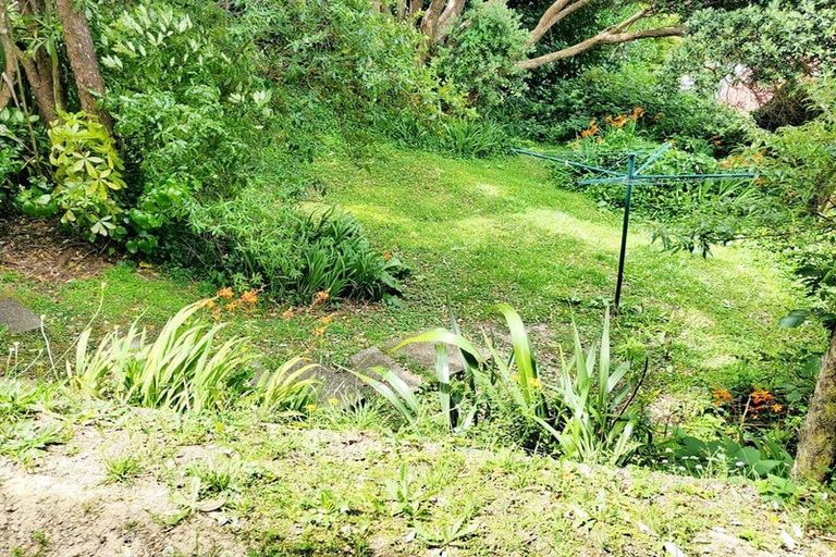 Photo of property in 67b Thurleigh Grove, Karori, Wellington, 6012