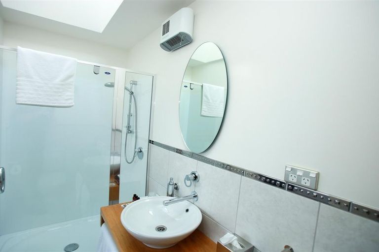 Photo of property in 12 Hamilton Drive, Lake Tekapo, 7999