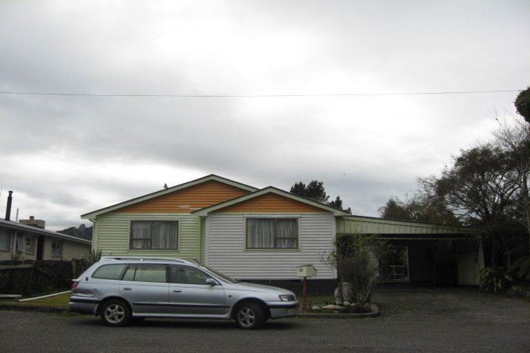 Photo of property in 38 Ballance Street, Runanga, 7803