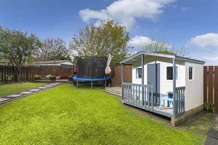 Photo of property in 45 Rosewarne Crescent, Glendene, Auckland, 0602