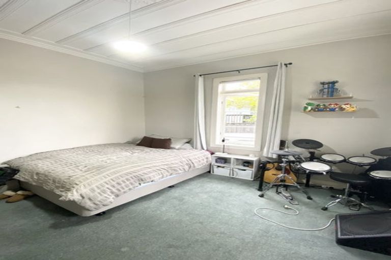 Photo of property in 21 Rame Road, Greenhithe, Auckland, 0632