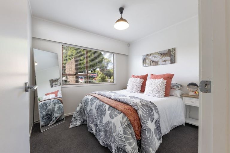 Photo of property in 64 West Coast Road, Glen Eden, Auckland, 0602