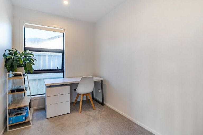 Photo of property in 145 Astley Avenue, New Lynn, Auckland, 0600