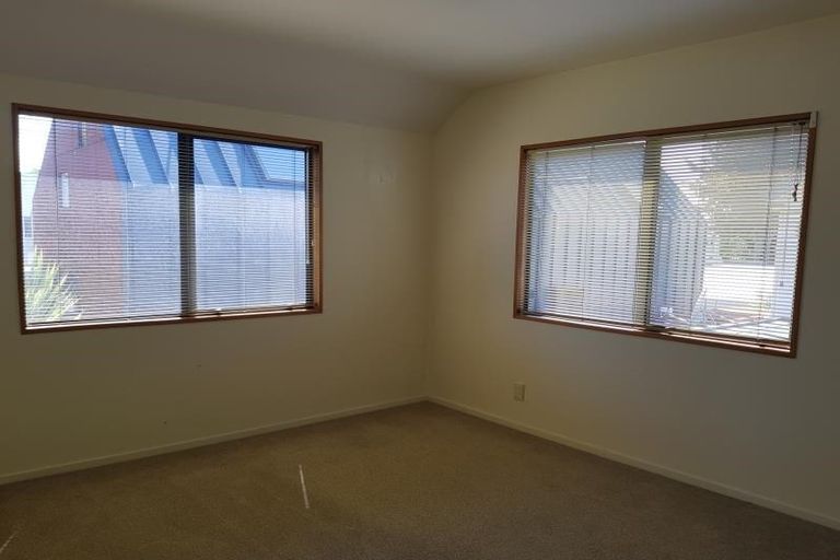 Photo of property in 2/3 Melrose Street, Christchurch Central, Christchurch, 8013