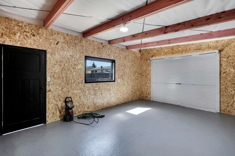 Photo of property in 37 Jenkin Street, Strathern, Invercargill, 9812