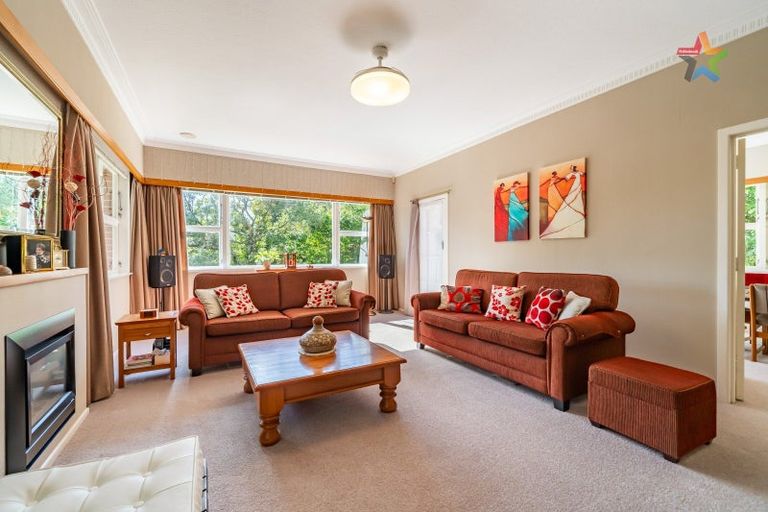 Photo of property in 59 Manuka Street, Stokes Valley, Lower Hutt, 5019