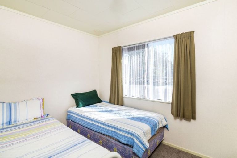 Photo of property in 2/77 Te Hatepe Avenue, Taupo, 3330
