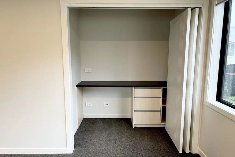 Photo of property in 22a Dallinghoe Crescent, Milford, Auckland, 0620