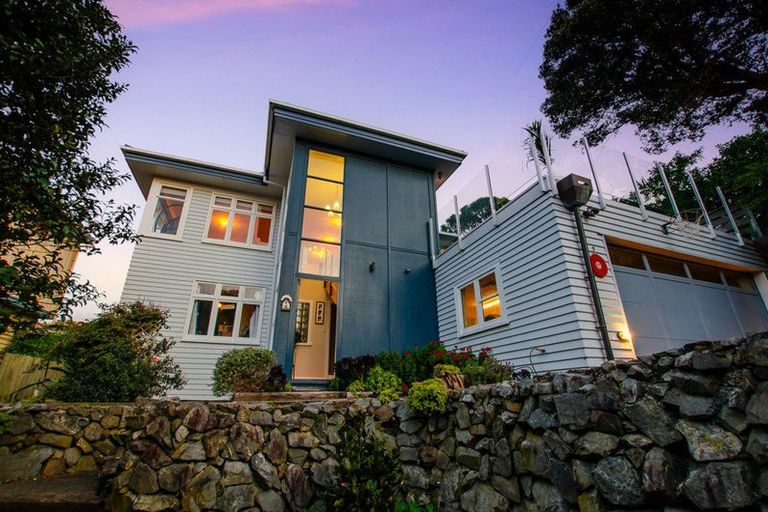 Photo of property in 160 Wellington Road, Paekakariki, 5034