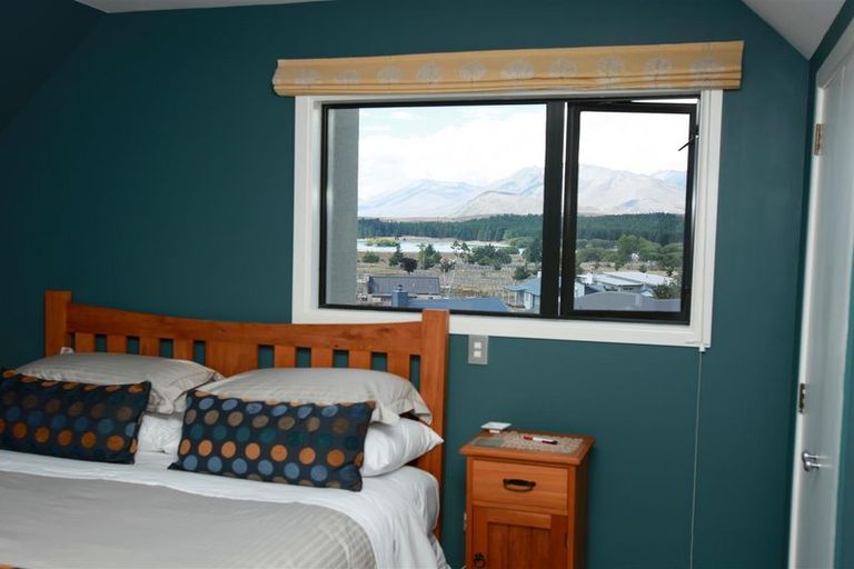 Photo of property in 12 Hamilton Drive, Lake Tekapo, 7999