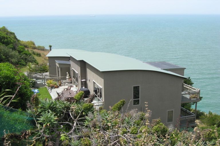 Photo of property in 24 Smugglers Cove, Scarborough, Christchurch, 8081