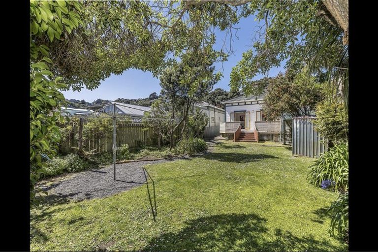 Photo of property in 136 Clyde Street, Island Bay, Wellington, 6023