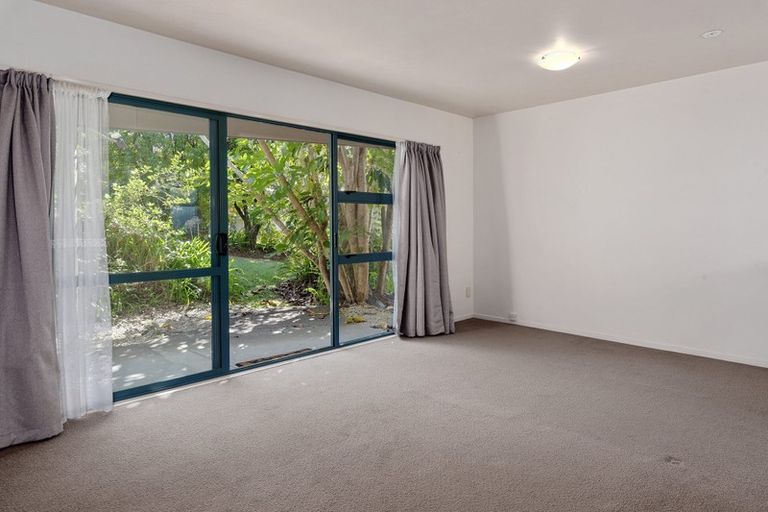 Photo of property in 3/53 The Avenue, Albany, Auckland, 0632